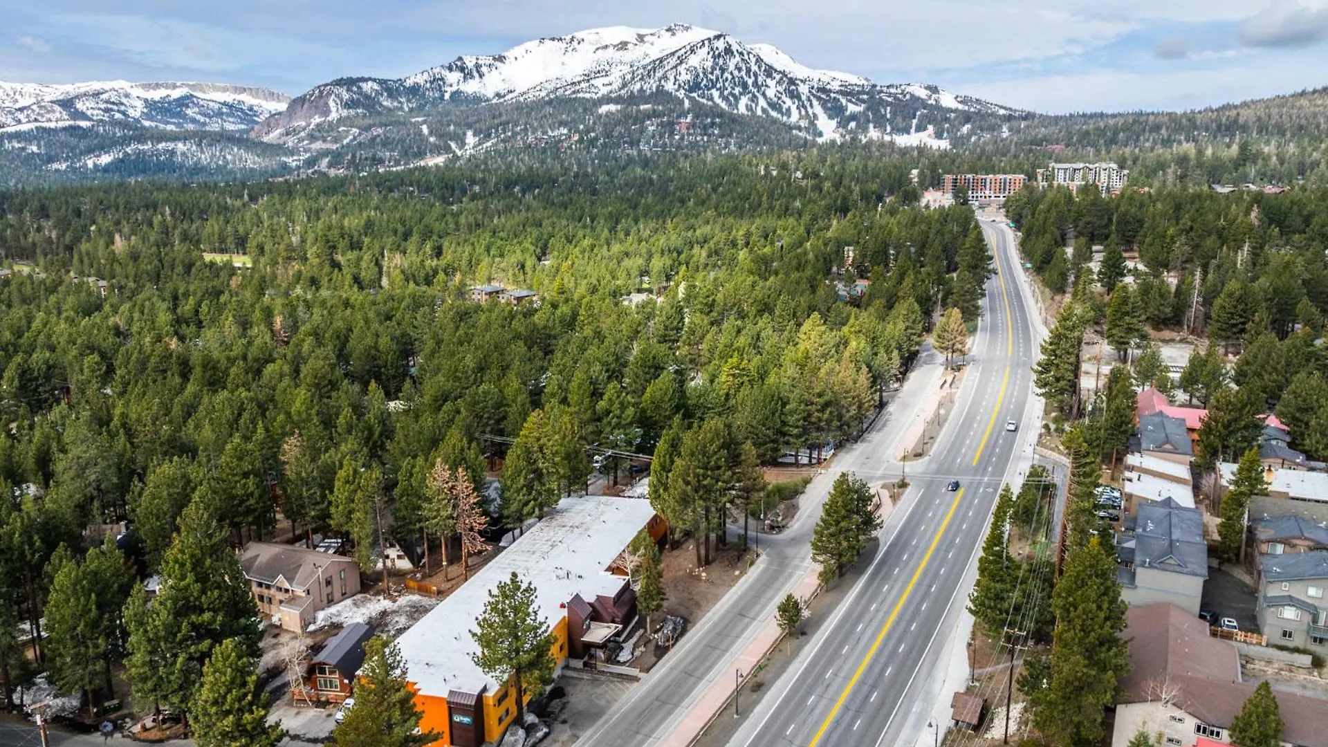 **  Quality Inn Near Mammoth Mountain Ski Resort Mammoth Lakes USA